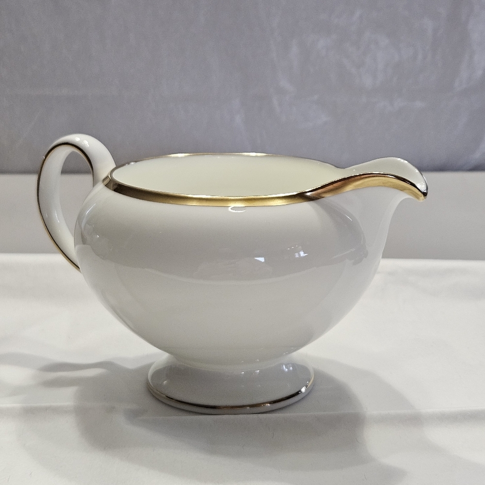 8oz Footed Creamer "California" by Wedgwood.